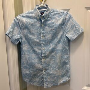 Vineyard Vines Boys short sleeved Whale Shirt size S(8-10)